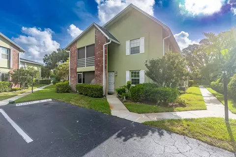 12096 Alternate A1a #F3, Palm Beach Gardens, FL 33410