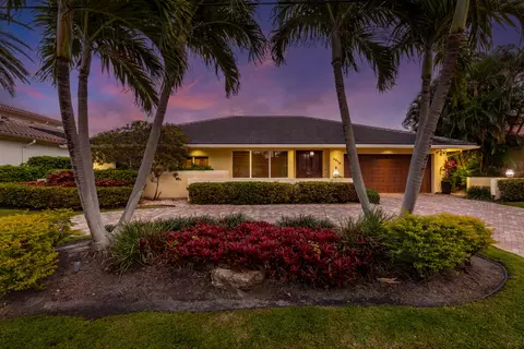 Exterior - 4210 NE 23rd Ave, Lighthouse Point, FL 33064 photo 3 of 24