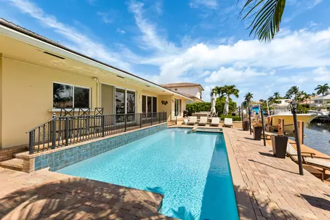Exterior - 4210 NE 23rd Ave, Lighthouse Point, FL 33064 photo 9 of 24