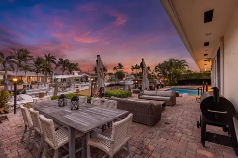 Exterior - 4210 NE 23rd Ave, Lighthouse Point, FL 33064 photo 19 of 24