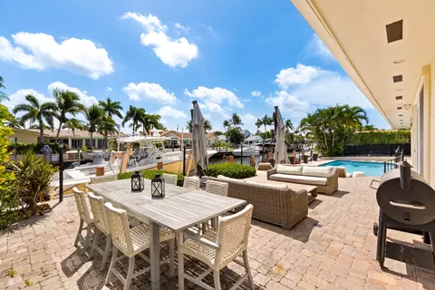 Exterior - 4210 NE 23rd Ave, Lighthouse Point, FL 33064 photo 13 of 24