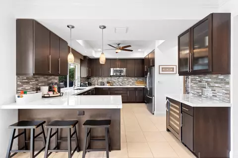 Kitchen - 4210 NE 23rd Ave, Lighthouse Point, FL 33064 photo 3 of 3