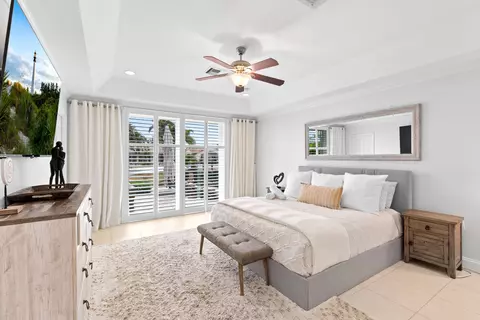 Bedroom - 4210 NE 23rd Ave, Lighthouse Point, FL 33064 photo 2 of 9