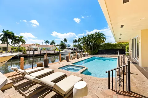 Exterior - 4210 NE 23rd Ave, Lighthouse Point, FL 33064 photo 6 of 24