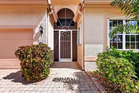 174 NW Lawton Rd, Port Saint Lucie, FL 34986