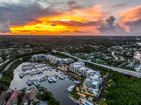 2700 Donald Ross Rd #306, Palm Beach Gardens, FL 33410