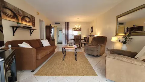 2901 NW 48th Ave #461, Lauderdale Lakes, FL 33313