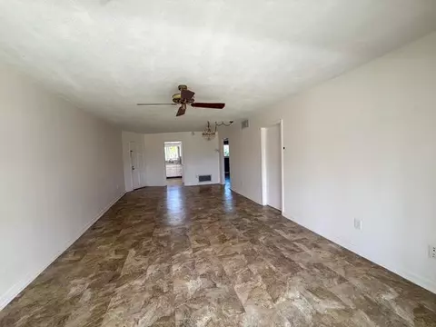 Living - 331 Tequesta Dr #220, Tequesta, FL 33469 photo 2 of 4