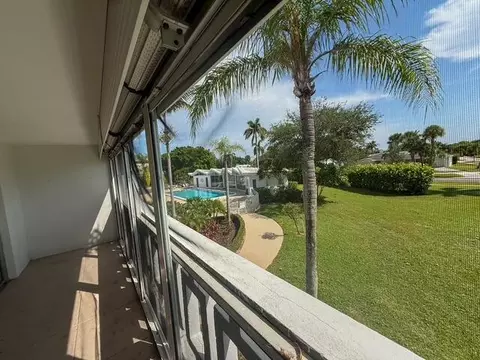 Exterior - 331 Tequesta Dr #220, Tequesta, FL 33469 photo 2 of 5