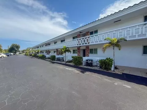 Exterior - 331 Tequesta Dr #220, Tequesta, FL 33469 photo 5 of 5