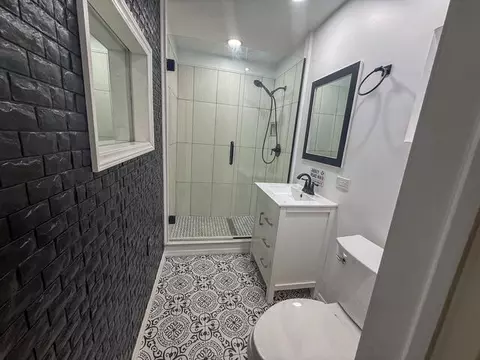 Bath - 331 Tequesta Dr #220, Tequesta, FL 33469 photo 2 of 2