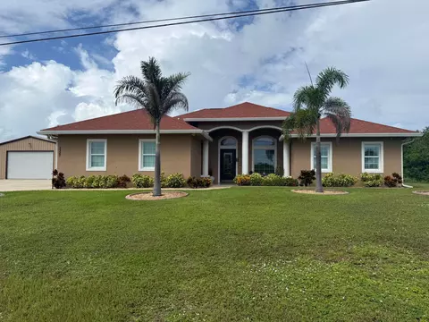 5327 N Old Dixie Hwy, Fort Pierce, FL 34946