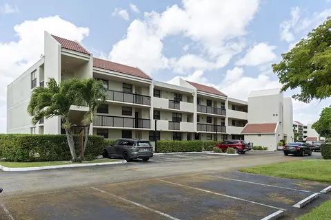 112 Lake Emerald Dr #209, Oakland Park, FL 33309