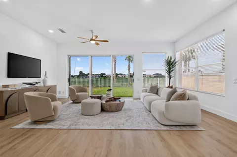 1115 Gator Trl, West Palm Beach, FL 33409