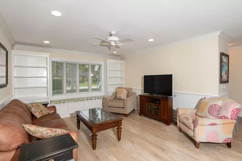 Living - 2918 SE Fairway W, Stuart, FL 34997 photo 2 of 5