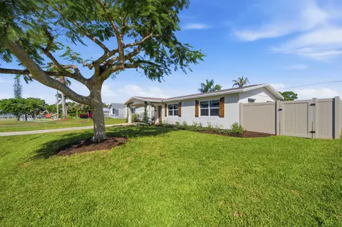 1803 SE Lafayette St, Stuart, FL 34997 photo 4