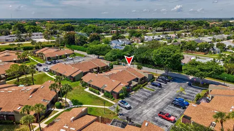 View/Area - 204 Meadows Dr, Boynton Beach, FL 33436 photo 5 of 7