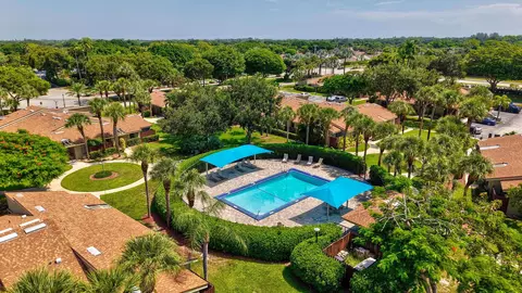 View/Area - 204 Meadows Dr, Boynton Beach, FL 33436 photo 6 of 7