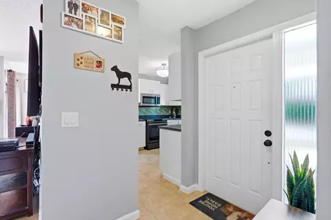 Entry Way - 204 Meadows Dr, Boynton Beach, FL 33436 photo 1 of 2