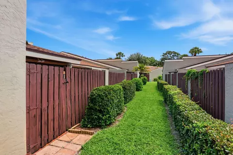 Exterior - 204 Meadows Dr, Boynton Beach, FL 33436 photo 8 of 14