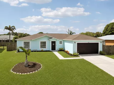 572 SW Bacon Ter, Port Saint Lucie, FL 34953