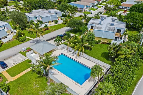 View/Area - 141 E Riverside Dr #6A, Jupiter, FL 33469 photo 1 of 6