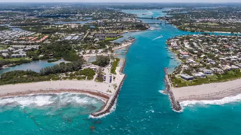 View/Area - 141 E Riverside Dr #6A, Jupiter, FL 33469 photo 4 of 6