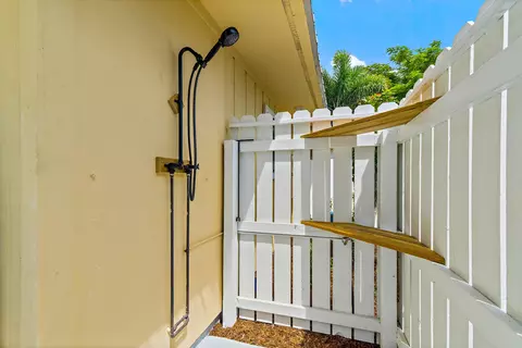 Other - 141 E Riverside Dr #6A, Jupiter, FL 33469 photo 2 of 2