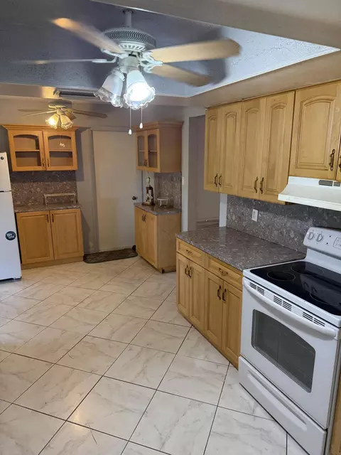 7250 NW 8th Ct, Margate, FL 33063