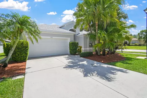 1983 NW Marsh Rabbit Ln, Jensen Beach, FL 34957