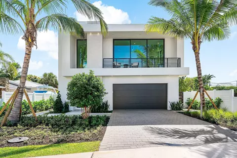 718 Lake Ave N, Delray Beach, FL 33483