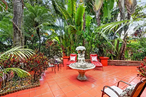 8934 Majorca Bay Dr, Lake Worth, FL 33467