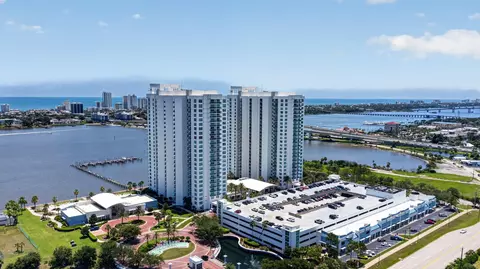 231 Riverside Dr #1108-1, Holly Hill, FL 32117