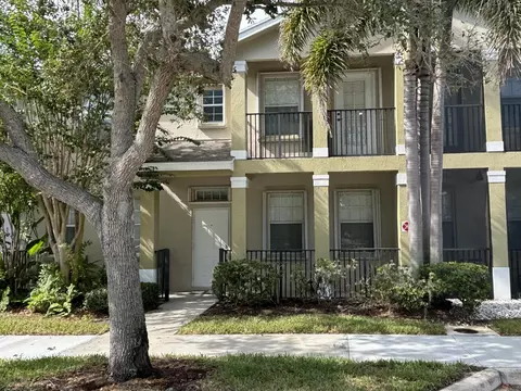 2089 SE Glen Ridge Dr, Port Saint Lucie, FL 34952