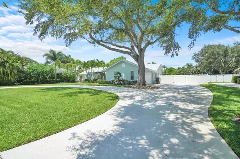 Exterior - 6176 Eagles Nest Dr, Jupiter, FL 33458 photo 4 of 22