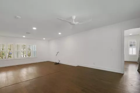Living - 6176 Eagles Nest Dr, Jupiter, FL 33458 photo 7 of 12