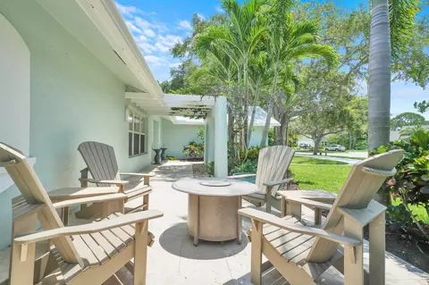 Exterior - 6176 Eagles Nest Dr, Jupiter, FL 33458 photo 6 of 22