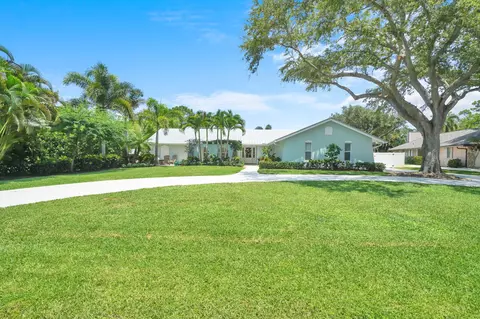 Exterior - 6176 Eagles Nest Dr, Jupiter, FL 33458 photo 3 of 22