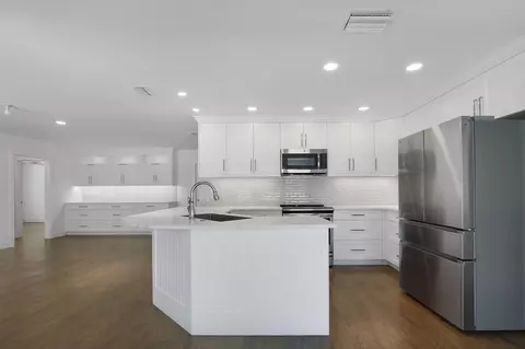 Kitchen - 6176 Eagles Nest Dr, Jupiter, FL 33458 photo 2 of 5