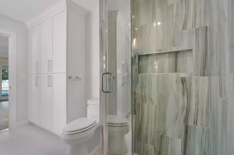 Bath - 6176 Eagles Nest Dr, Jupiter, FL 33458 photo 3 of 3