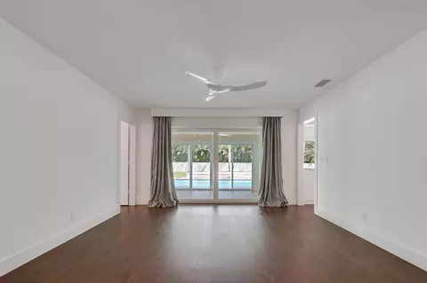 Living - 6176 Eagles Nest Dr, Jupiter, FL 33458 photo 5 of 12