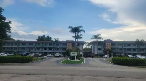 2100 Springdale Blvd #310, Palm Springs, FL 33461