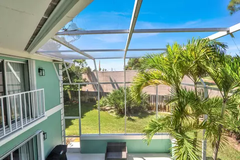 Exterior - 35 SE Beech Tree Ln, Stuart, FL 34994 photo 10 of 11