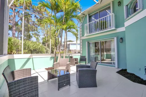 Exterior - 35 SE Beech Tree Ln, Stuart, FL 34994 photo 1 of 11