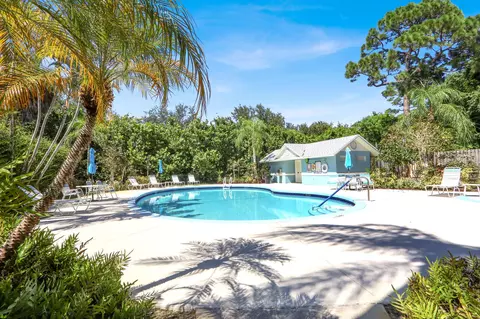 Exterior - 35 SE Beech Tree Ln, Stuart, FL 34994 photo 2 of 11