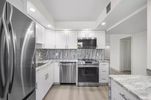 4020 W Palm Aire Dr #408, Pompano Beach, FL 33069
