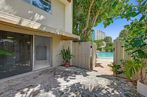 5555 N Ocean Blvd #17, Lauderdale By The Sea, FL 33308