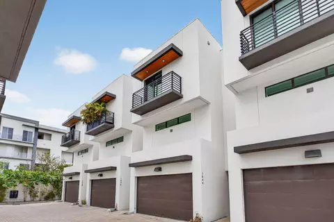 1044 N Victoria Park Rd, Fort Lauderdale, FL 33304