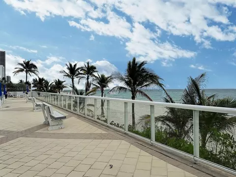 2030 S Ocean Dr #1626, Hallandale Beach, FL 33009