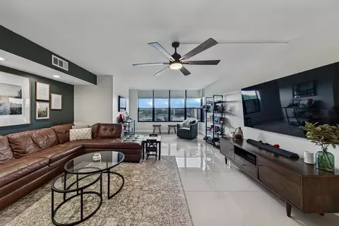 2768 Carambola Cir S #506, Coconut Creek, FL 33066